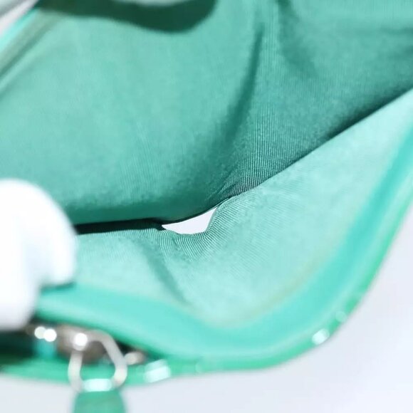 AUTHENTICITY GUARANTEED CHANEL Wallet Enamel Green CC - Picture 14 of 16